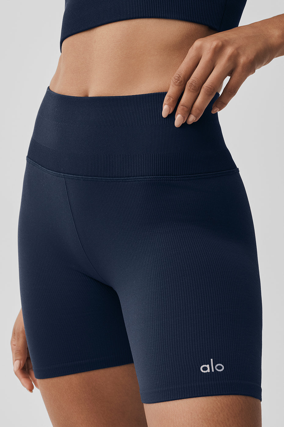 5" Seamless Ribbed Favorite Short - Navy