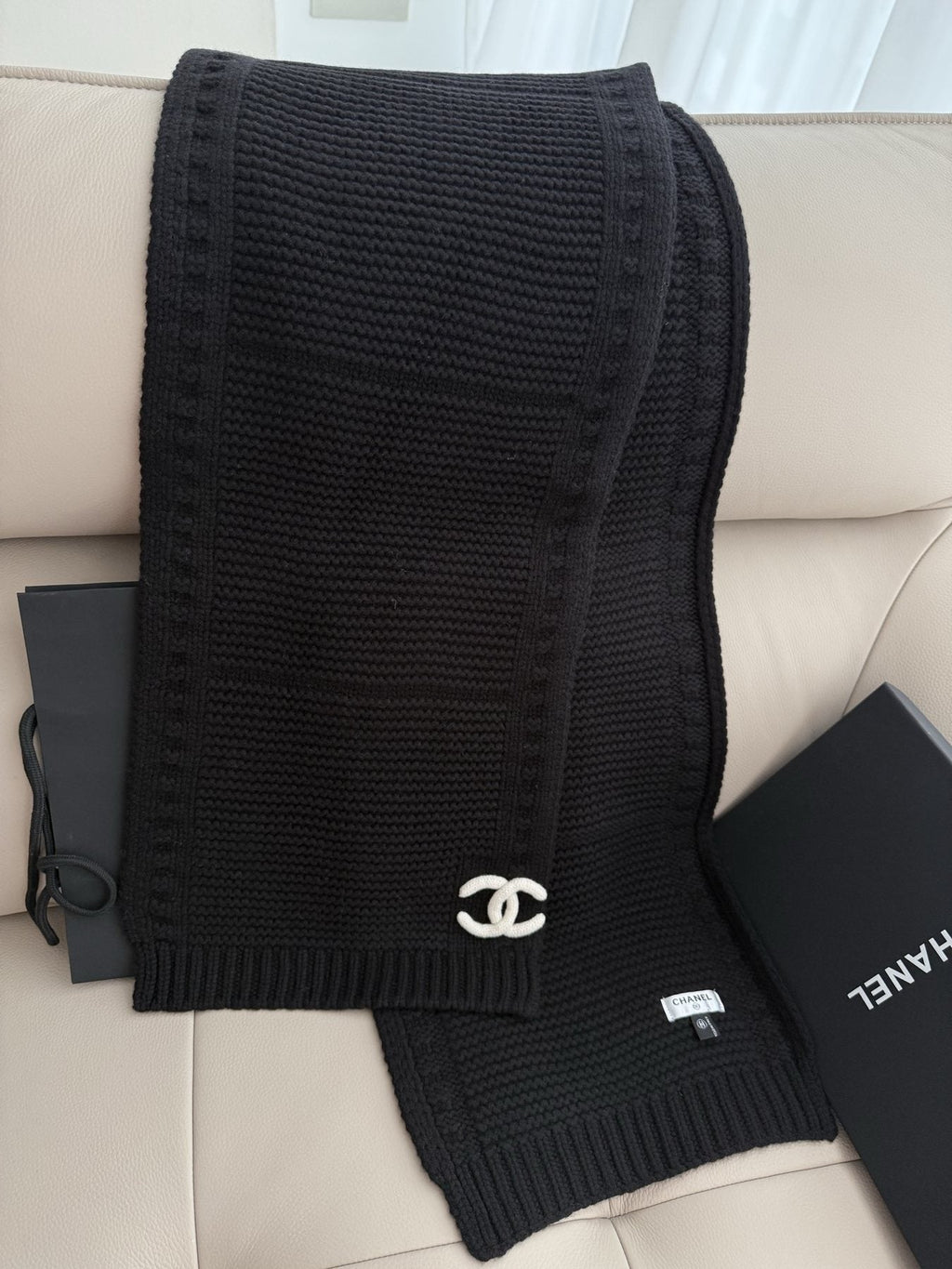 Chanel Black Ribbed Knit Scarf