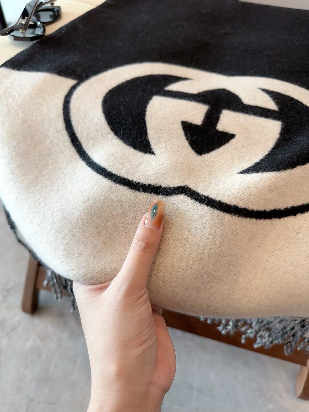 Gucci Interlocking G Fringed Shawl