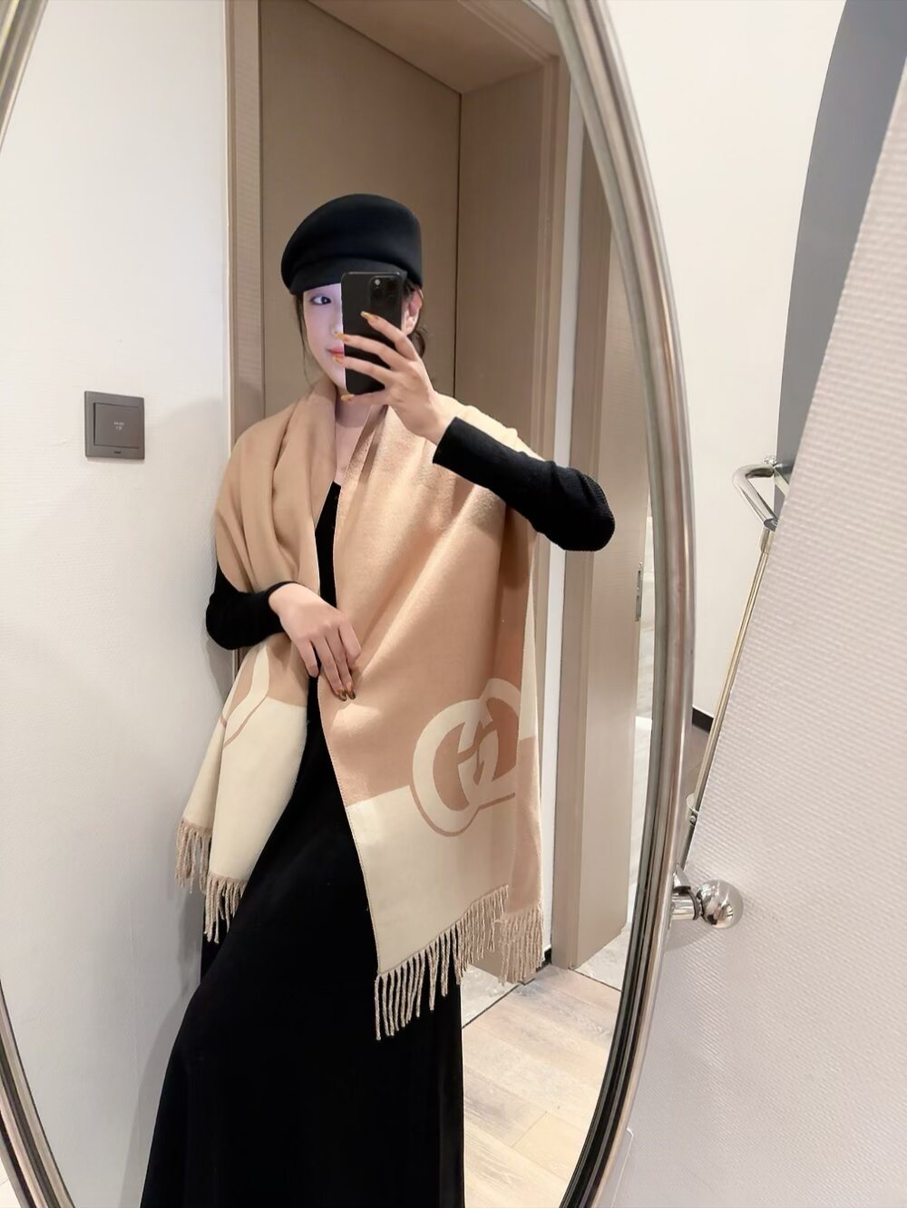 Gucci Interlocking G Fringed Shawl